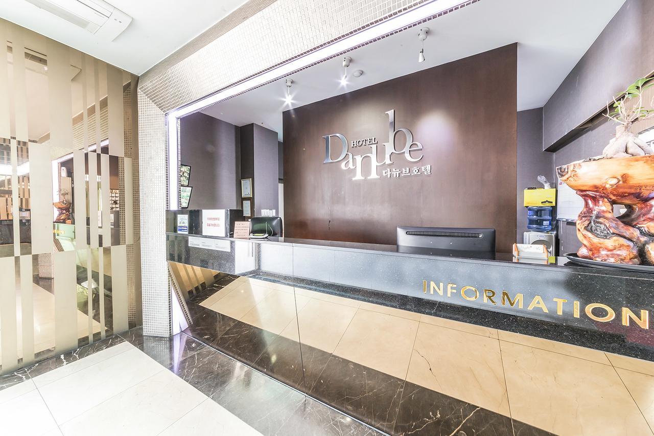 Danube Hotel Suwon Extérieur photo