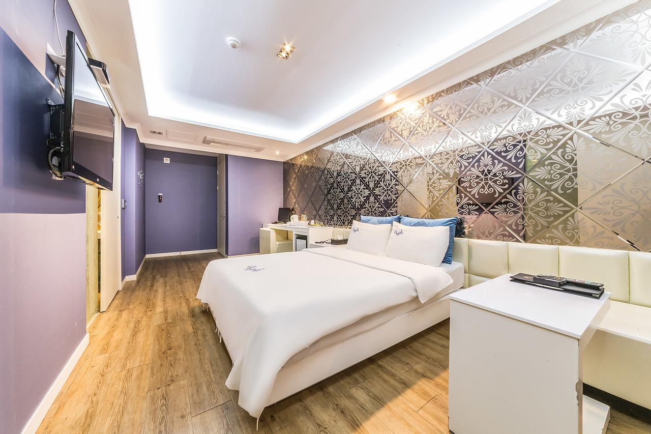 Danube Hotel Suwon Extérieur photo